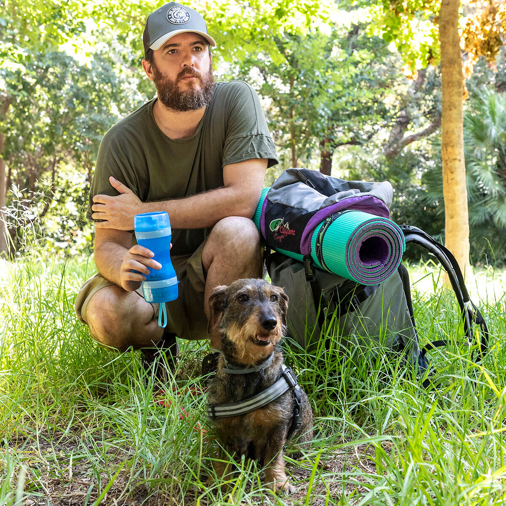 Botella 2 en 1 con recipientes para agua y comida para mascotas